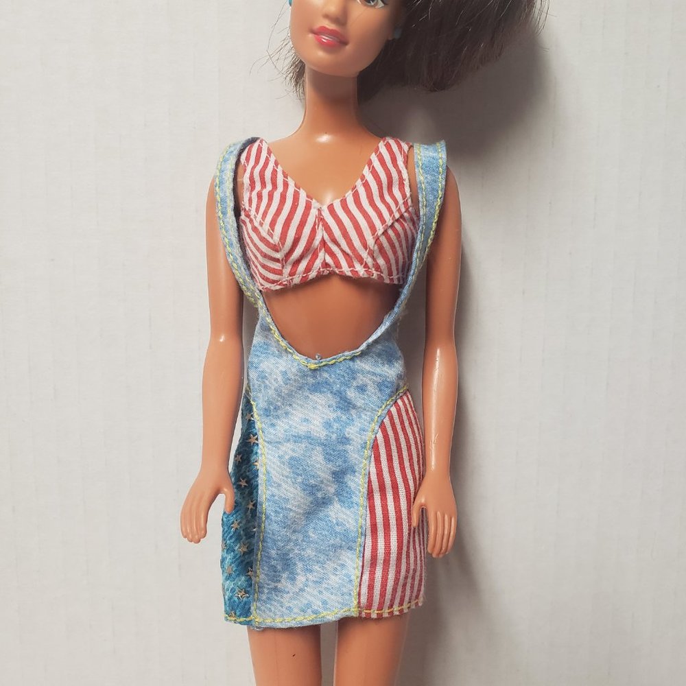 Barbie Outfits - Picture 2 of 7